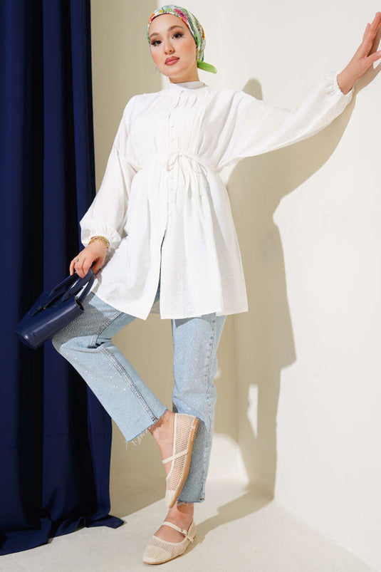 Chemise blanche à boutons Brit avec détail plissé à l'avant