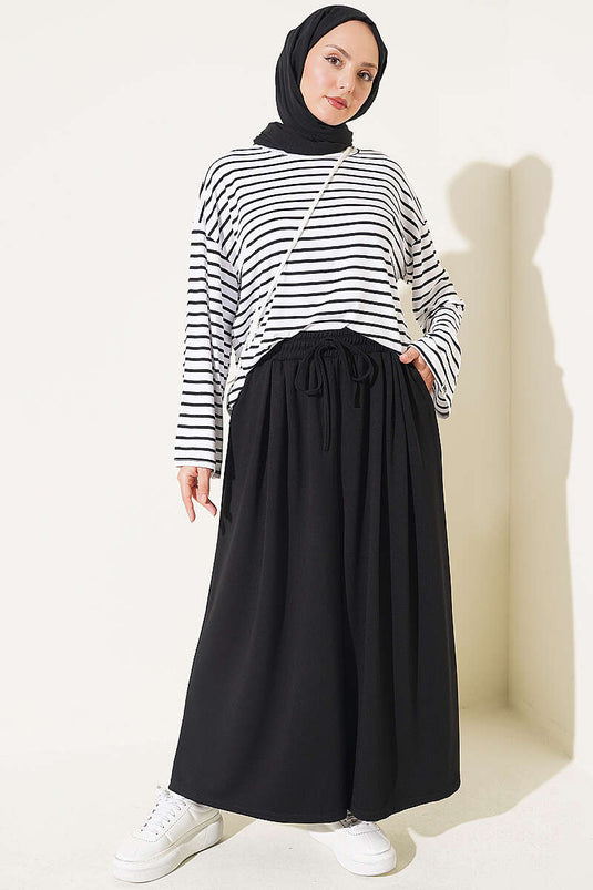 Pantaloni In Pizzo Plissettato Neri