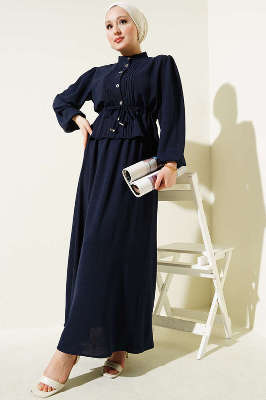 بدلة تنورة نفقية بخصر أمامي مطوي باللون الأزرق الداكن