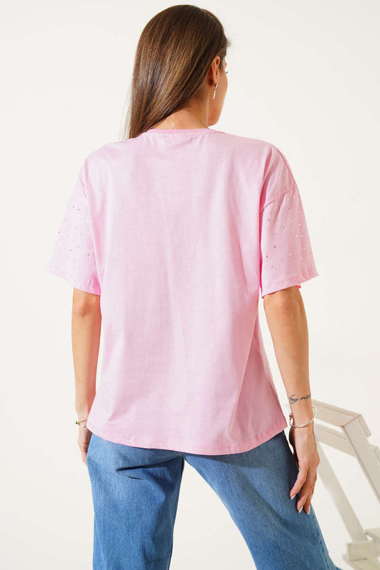 Rosa T-Shirt mit steinverzierter Vorderseite