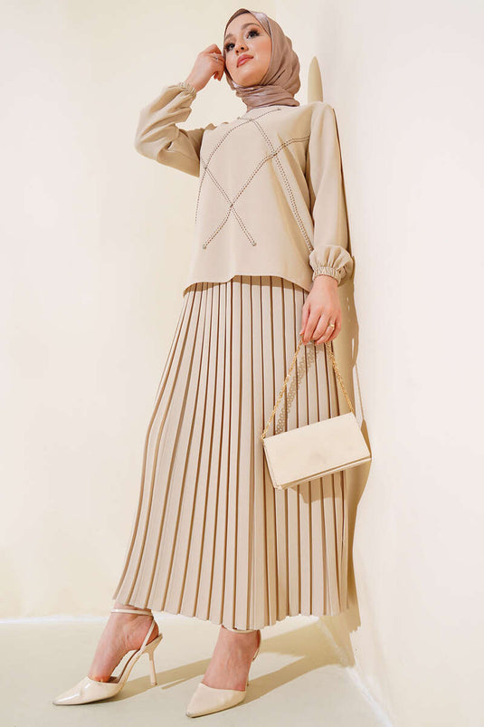 Ensemble double en crêpe avec décoration en pierre sur le devant, beige