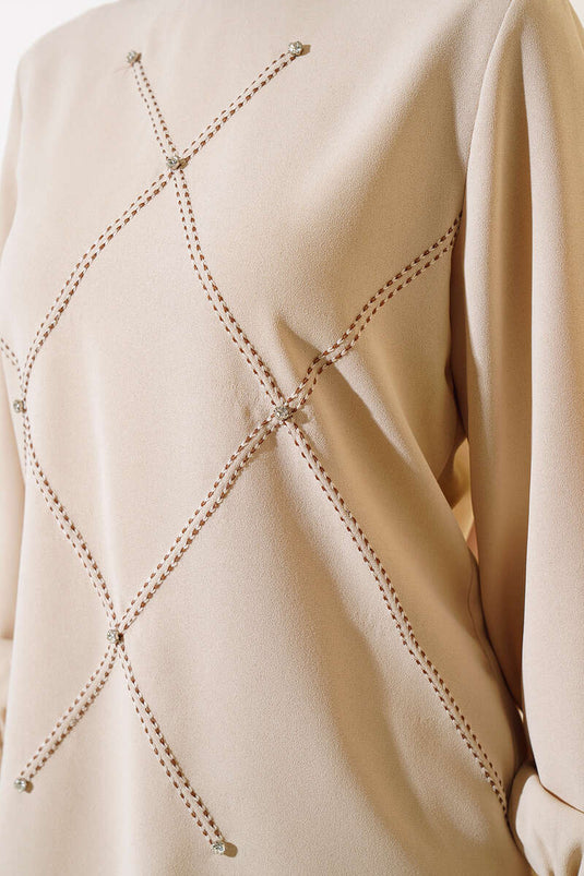 Ensemble double en crêpe avec décoration en pierre sur le devant, beige