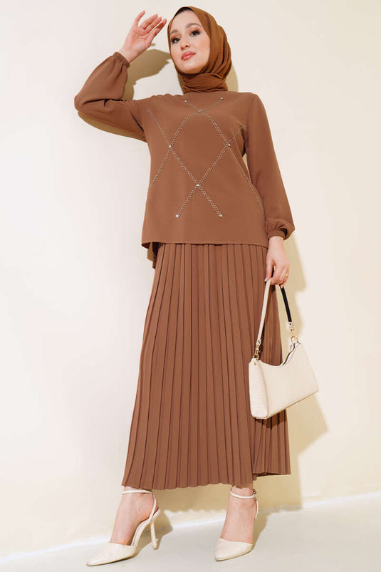 Ensemble double en crêpe avec décoration en pierre sur le devant, beige