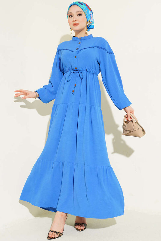 Robe à volants avec demi-boutons bleue