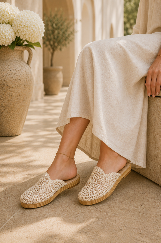 Cream Knit-Detail Closed Toe Slippers