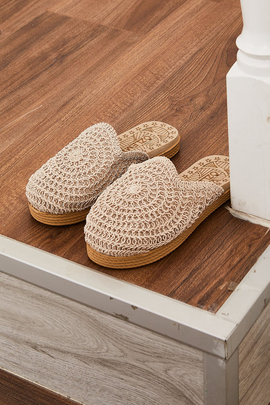 Chaussons tricotés détaillés à devant fermé Pierre