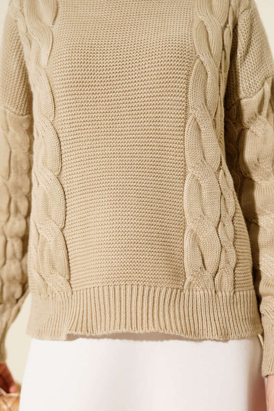 كنزة صوفية محبوكة بتفاصيل محبوكة، ذهبية اللون