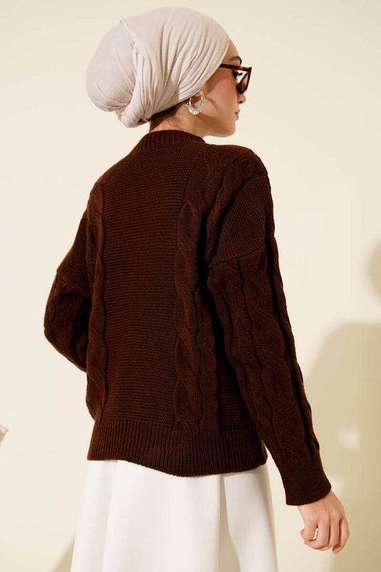كنزة صوفية محبوكة بتفاصيل محبوكة، لون بني قهوة