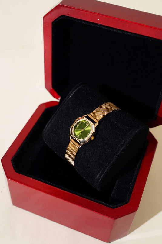 Montre-bracelet pour femme avec bracelet tricoté vert