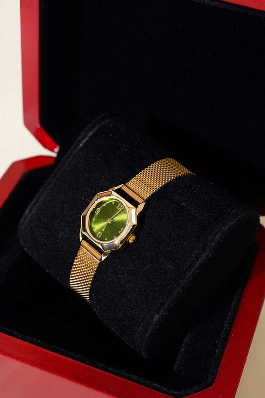 Montre-bracelet pour femme avec bracelet tricoté vert