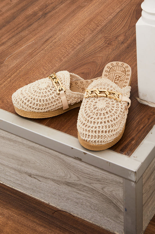Chaussons tricotés à boucle en chaîne Crème