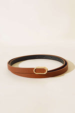 Ceinture fine à boucle ovale en métal, couleur beige