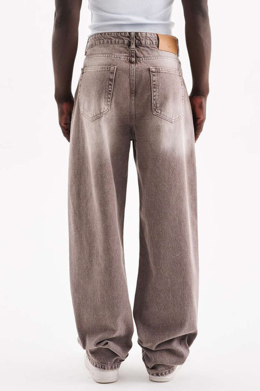 بنطال جينز رجالي واسع الحجم بني فاتح