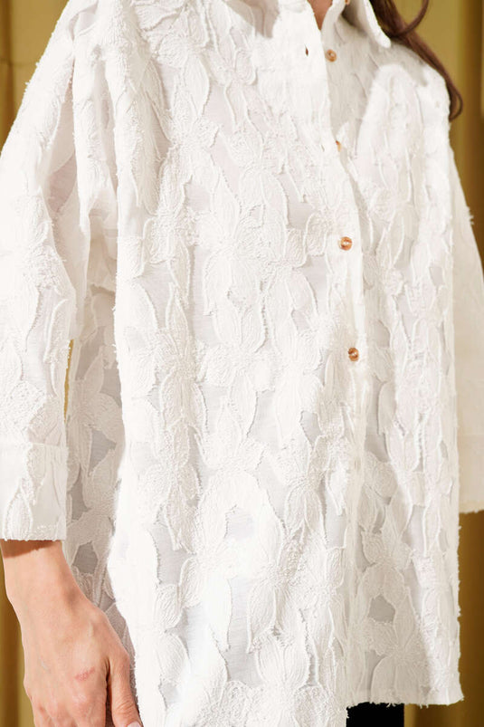 Oversize Yarım Kol Çiçek Kabartmalı Gömlek Beyaz