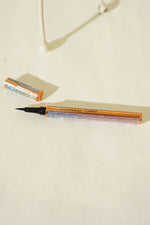 Eyeliner Assorti En Emballage Spécial Pailleté