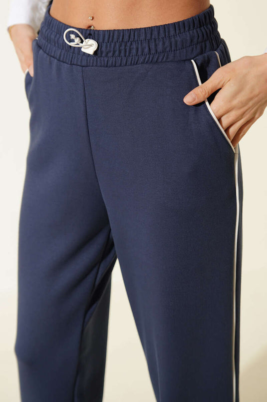 Pantalon Loyşa à taille et chevilles élastiques, bleu marine