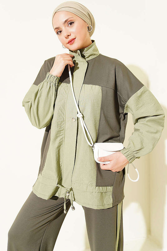 Completo Due Pezzi Con Bottoni A Pressione In Khaki