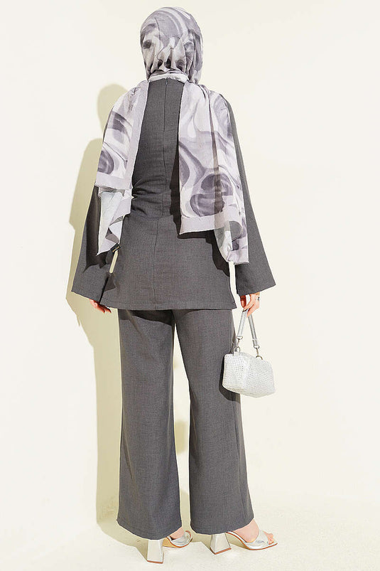Ensemble double avec détail pièce et boucle dorée, couleur fumée