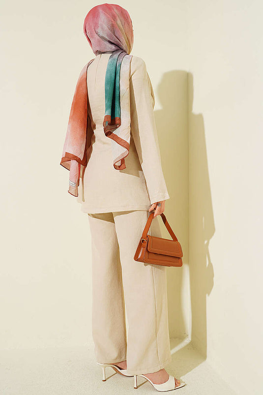 Ensemble double avec détail pièce et boucle dorée, pierre