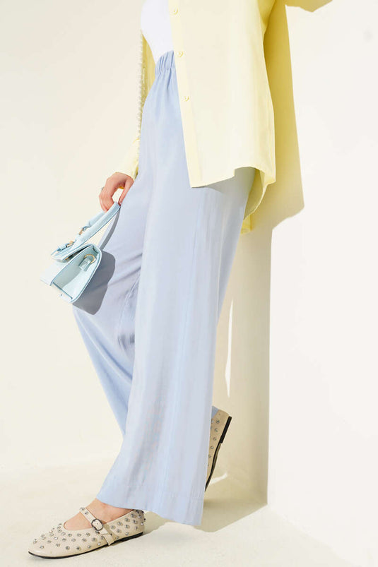 Pantalon en tissu aspect brillant bleu bébé