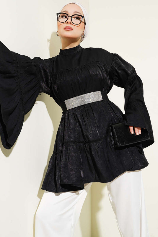 Tunique noire brillante à plusieurs couches