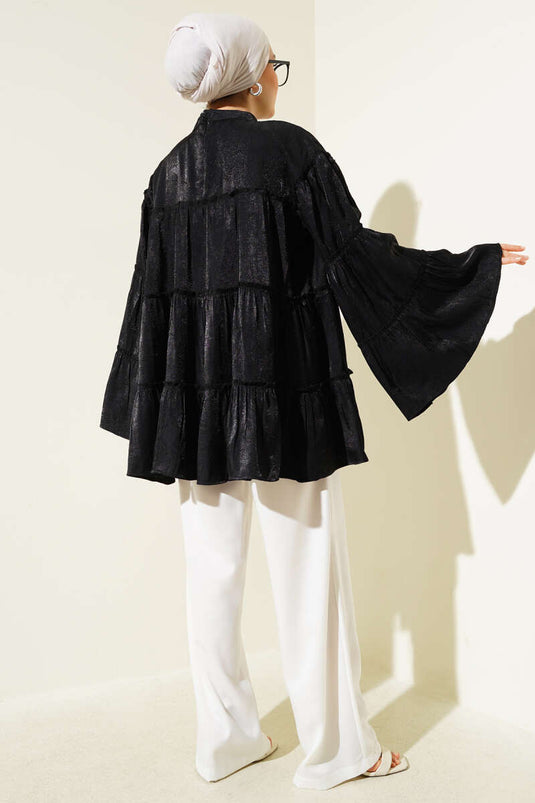 Tunique noire brillante à plusieurs couches