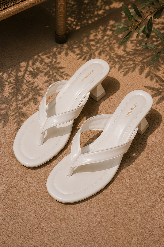 Sandalias De Tacón Con Dedo Entre Los Dedos Blancas