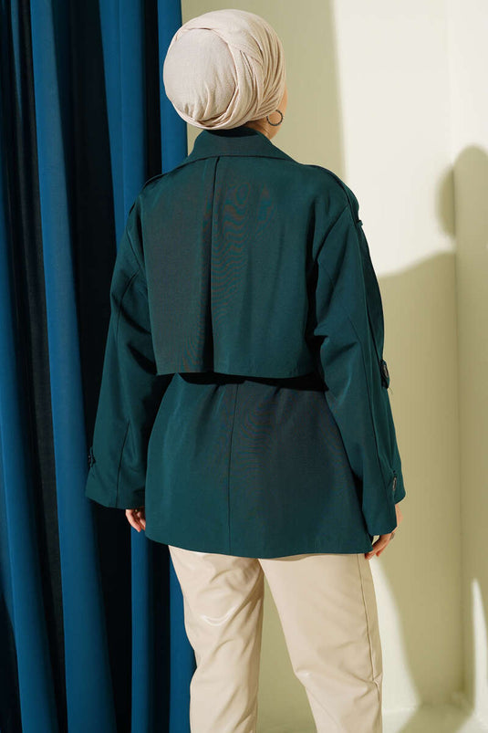 Trench-coat court à ceinture et détail cape, couleur émeraude