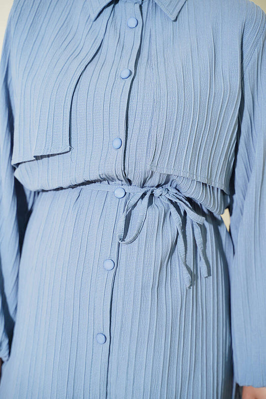 Camicia Blu Con Dettaglio Nastrino E Mantella