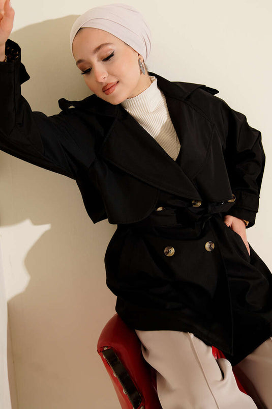 Trench-coat court à quatre boutons avec cape, noir