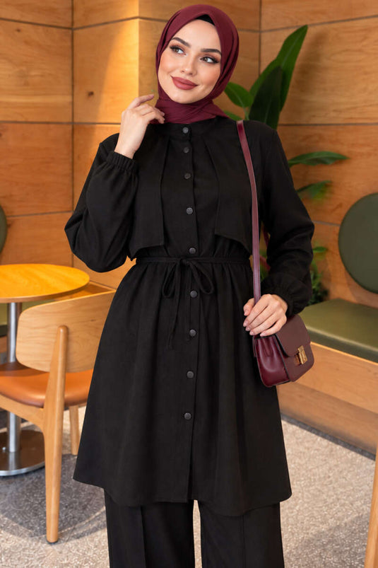 Ensemble Double Noir Avec Cape À Détails De Lien Et Accents À La Corde