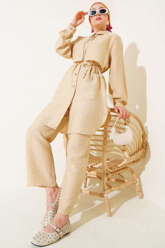 طقم ربطة عنق وحبل من قطعتين من لاتيه