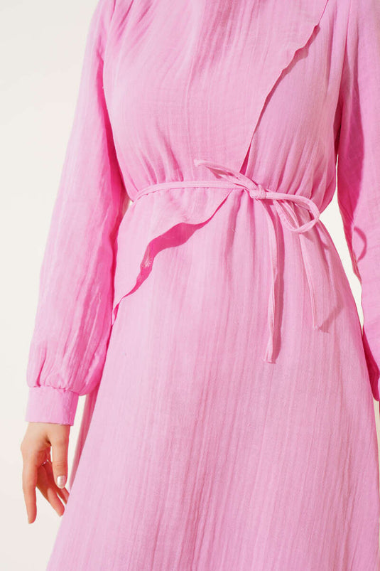 Robe ceinturée cape et corde rose