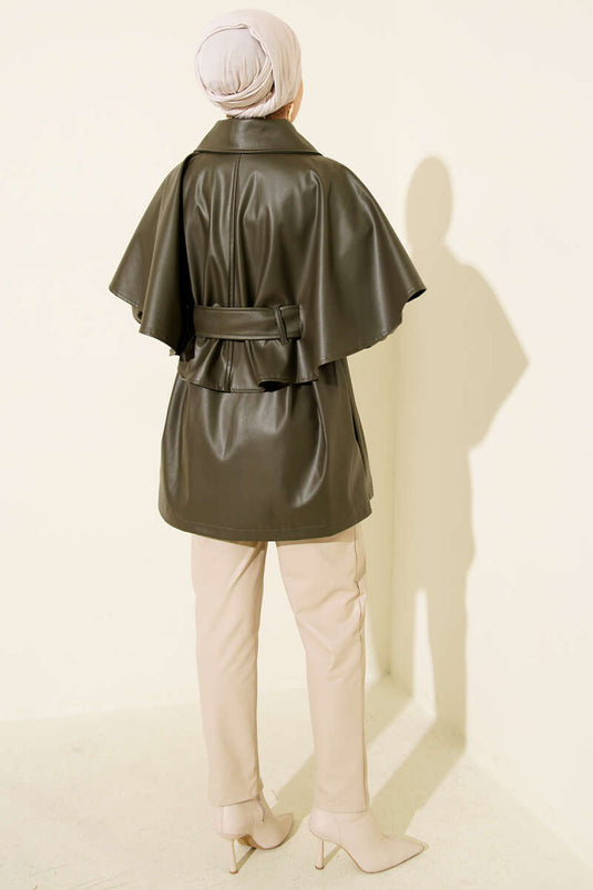 سترة جلدية بحزام من الكاكي