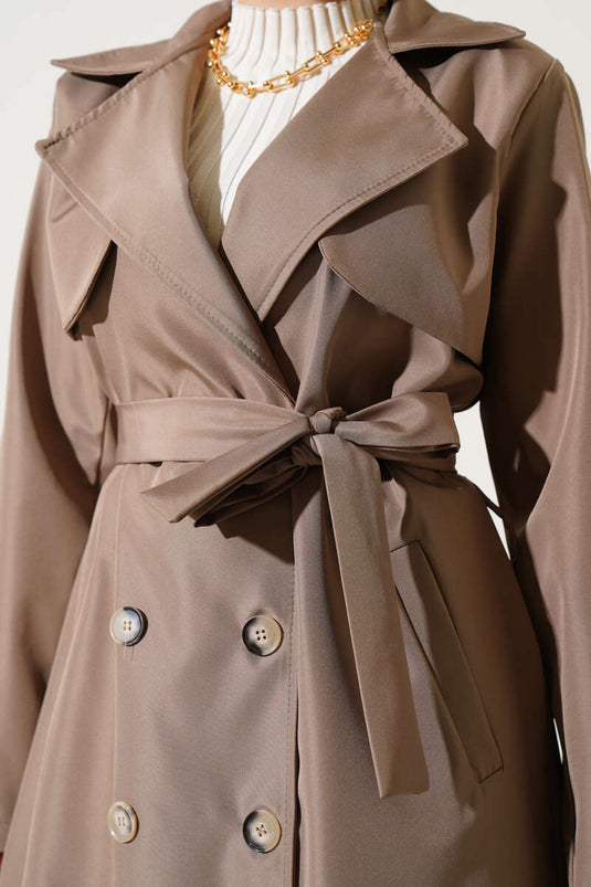 Trench-Coat Cape Boutonné Sur Le Devant Vison