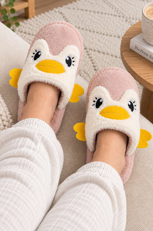 Penguen Figürlü Ev Terliği Pudra