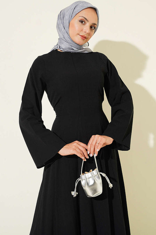 Elegantes Schwarzes Leinenkleid Mit Bindeband