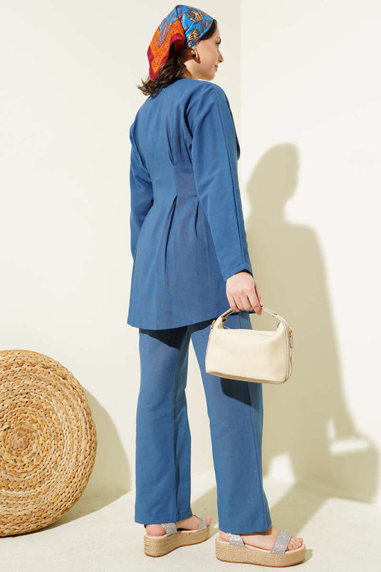 Costume deux pièces en lin à pinces et noué Indigo