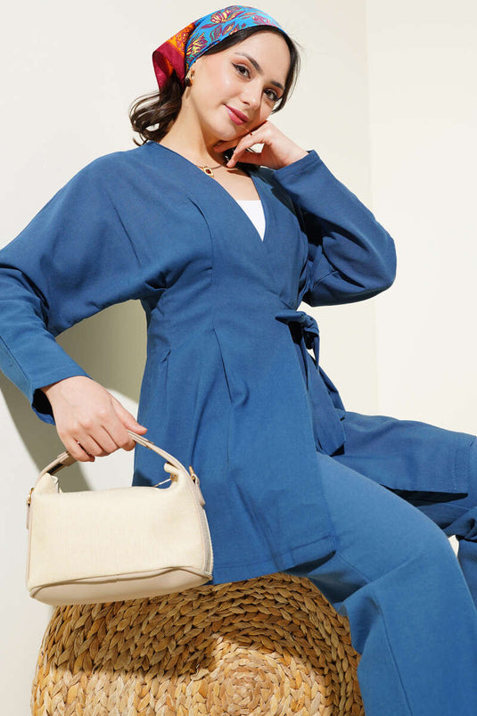 Costume deux pièces en lin à pinces et noué Indigo