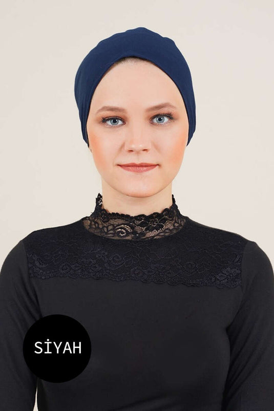 قبعة بدون درزات من القطن الممشط باللون الأسود