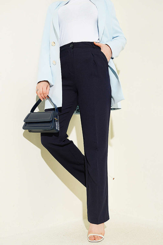 Hose mit weitem Bein und Fleece-Details in Marineblau