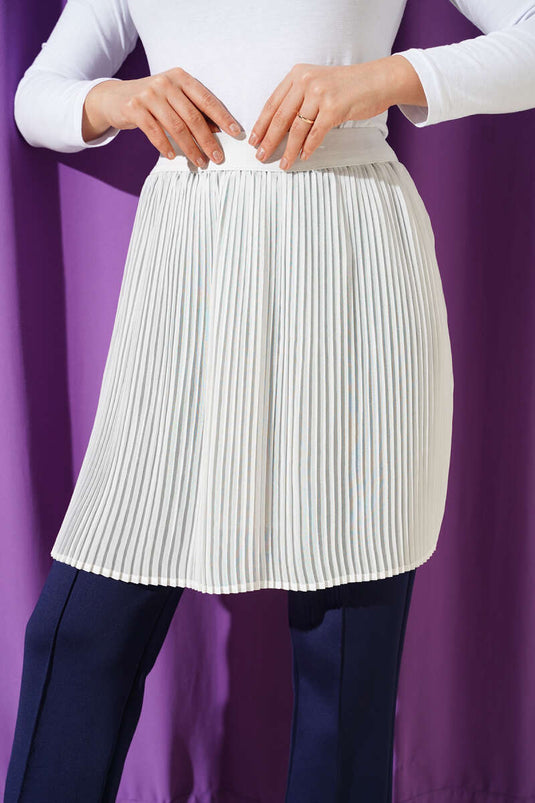 Shirt Hem Undershirt with Pile Detail White