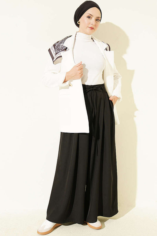 Schwarze Hose Mit Fleecefutter Und Bindegürtel