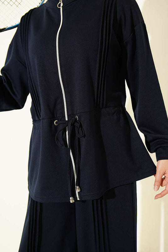 Completo Due Pezzi Con Pizzo E Dettagli In Pile Blu Navy