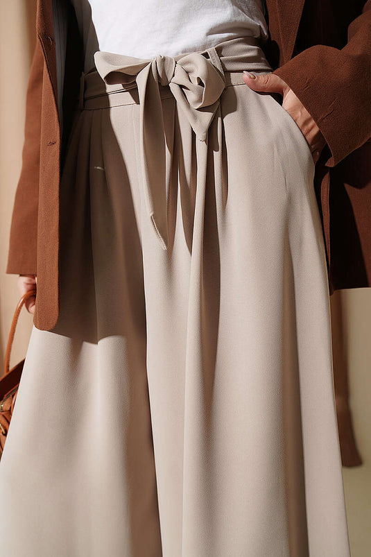 Beige Plissierte Weite-Hose Aus Stoff