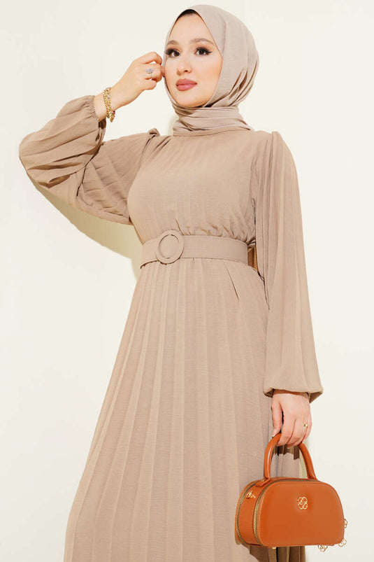 Robe Ayrobin plissée et ceinturée couleur Latte