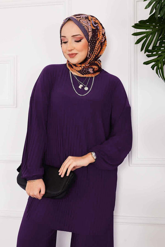 بدلة حجاب مريحة ومطوية من قطعتين باللون الأرجواني الفاتح