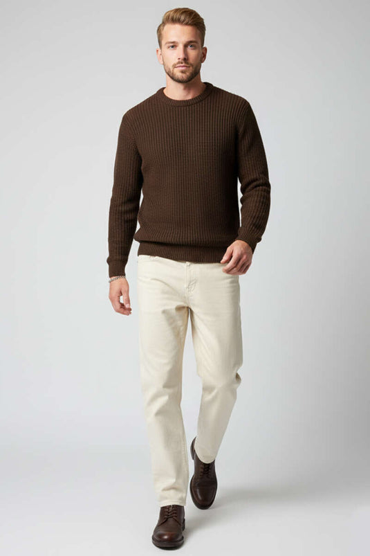 كنزة رجالية محبوكة من القطن بلون بني