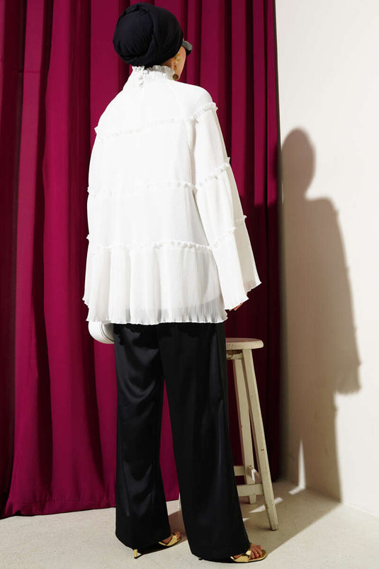 Weite Tunika mit Plissee-Lagen in Ecru