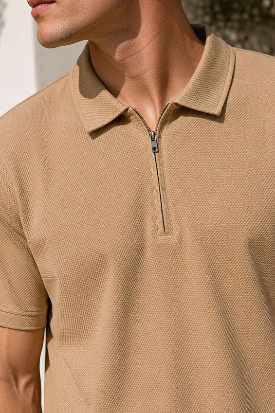 T-shirt basique à col polo zippé camel